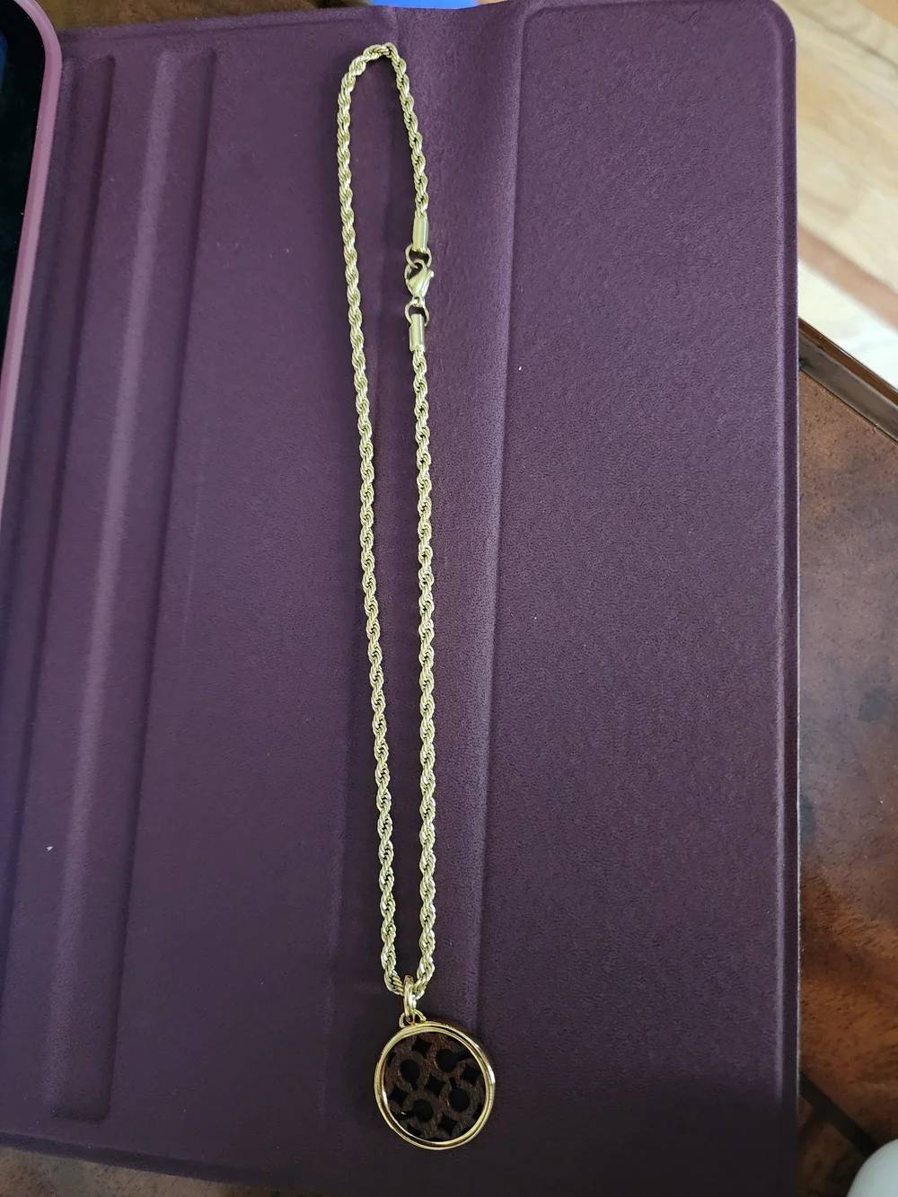 ✨️ Kate Spade New York Crossbody Bag & Pendant Necklace Gift Bundle💙